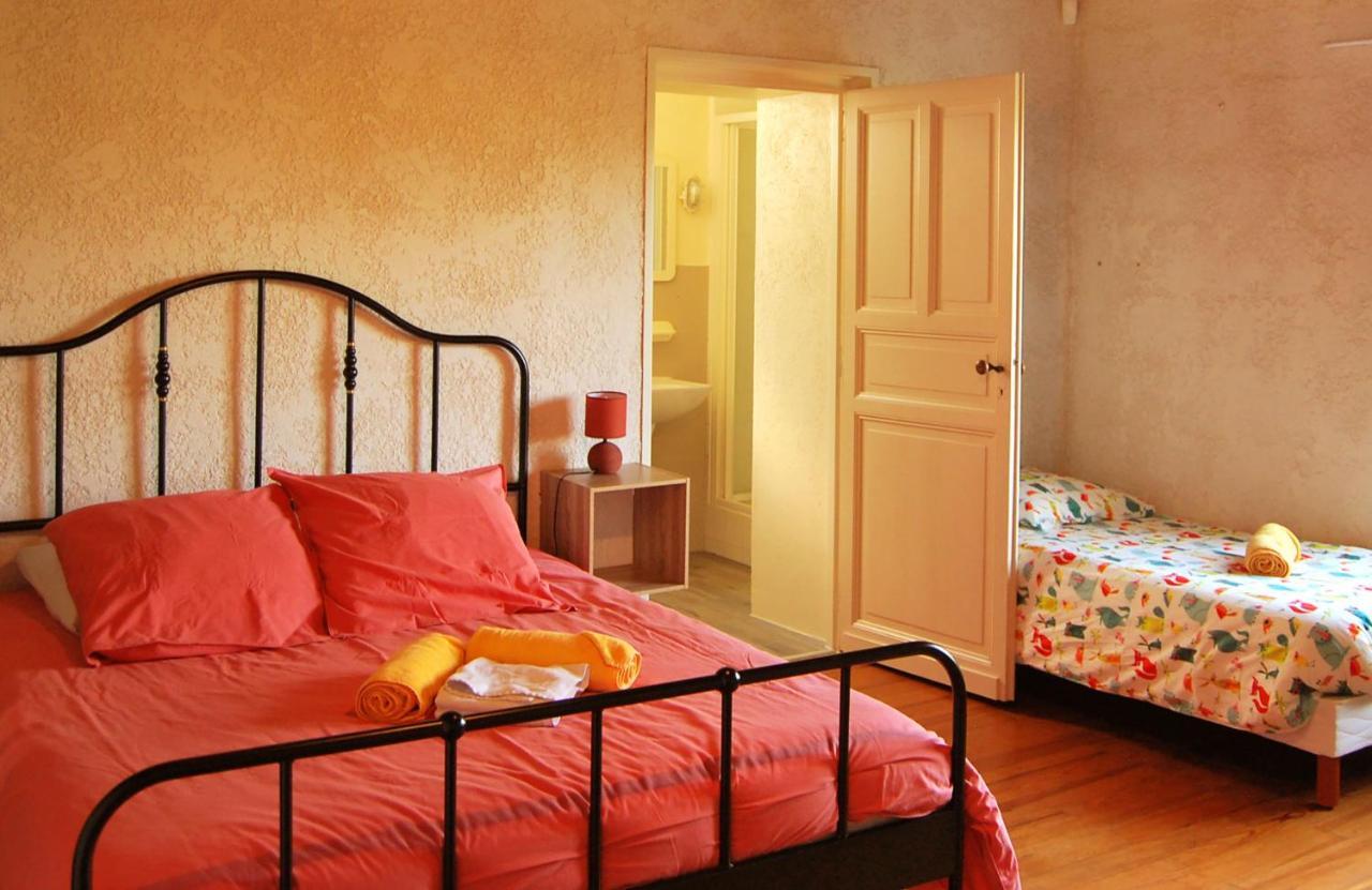 Logis De Chenac - Chambres Et Table D'Hotes Chenac Saint Seurin d'Uzet Zewnętrze zdjęcie
