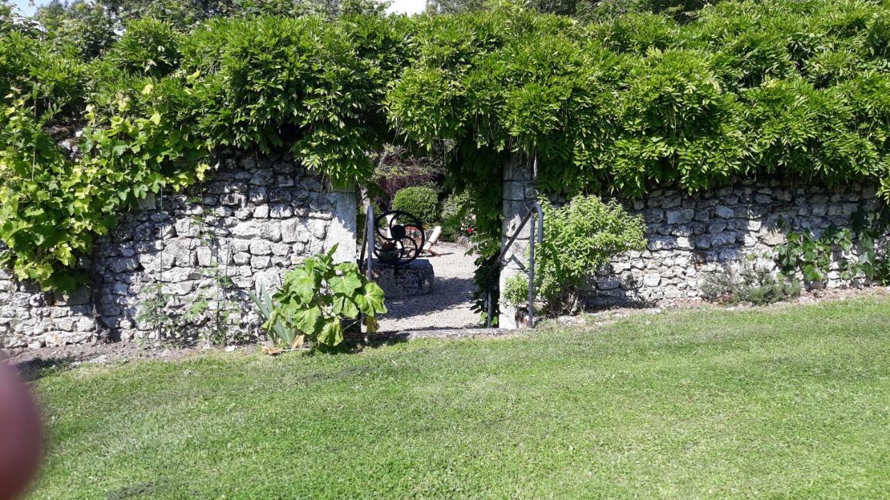 Logis De Chenac - Chambres Et Table D'Hotes Chenac Saint Seurin d'Uzet Zewnętrze zdjęcie